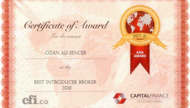 Öngörüleriyle Övgüler Toplayan Ekonomist Ozan Ali Sencer